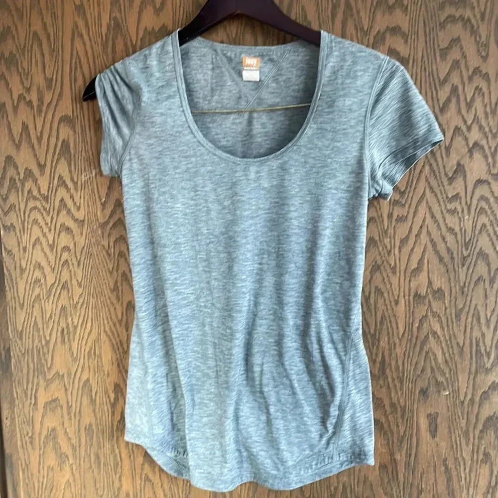 Gray lucy scoop neck tee XS
